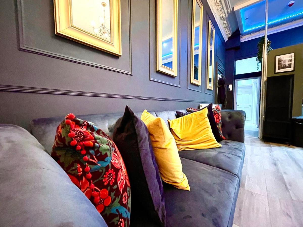 Adeamstays Provides Beautiful Centrally Located 1 And 2 Bed Apartments On Liverpools Boulevard Kültér fotó