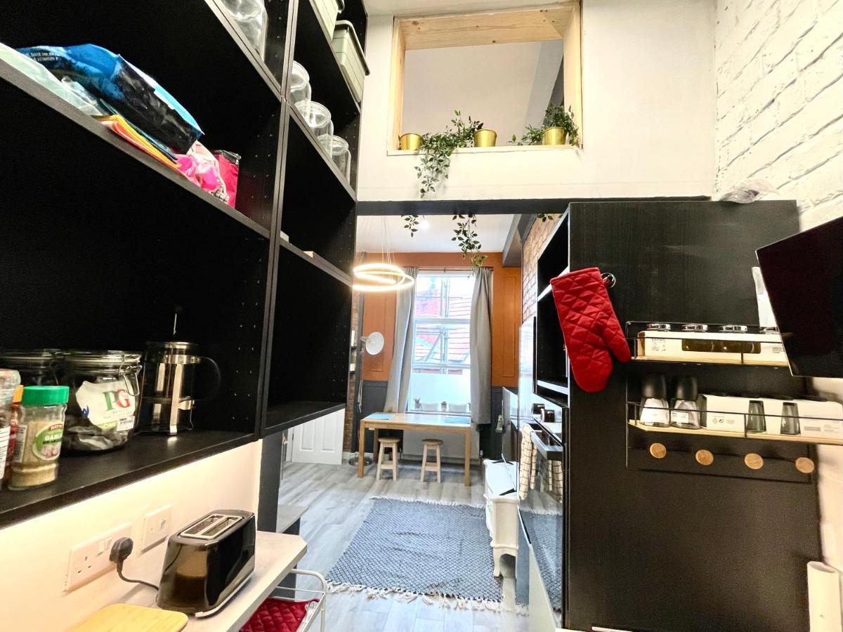 Adeamstays Provides Beautiful Centrally Located 1 And 2 Bed Apartments On Liverpools Boulevard Kültér fotó