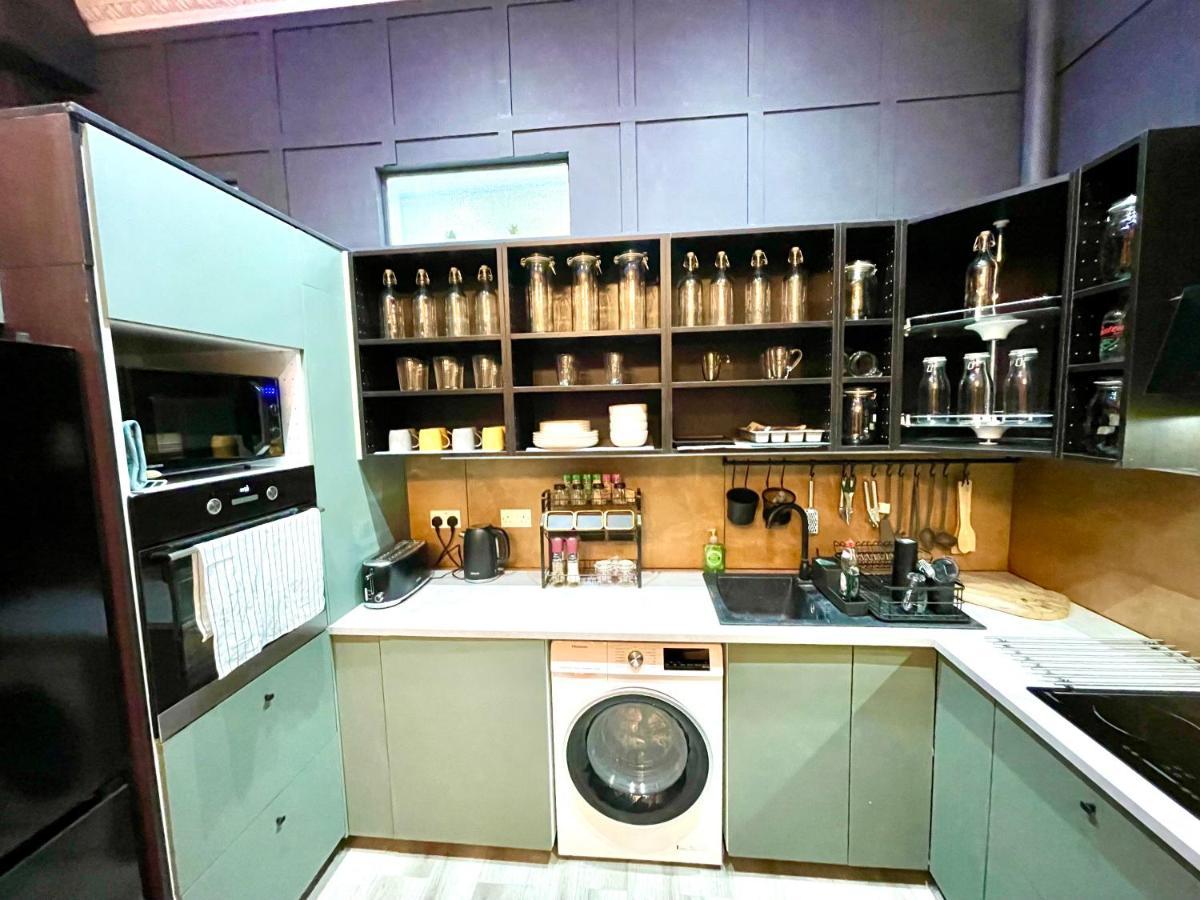 Adeamstays Provides Beautiful Centrally Located 1 And 2 Bed Apartments On Liverpools Boulevard Kültér fotó