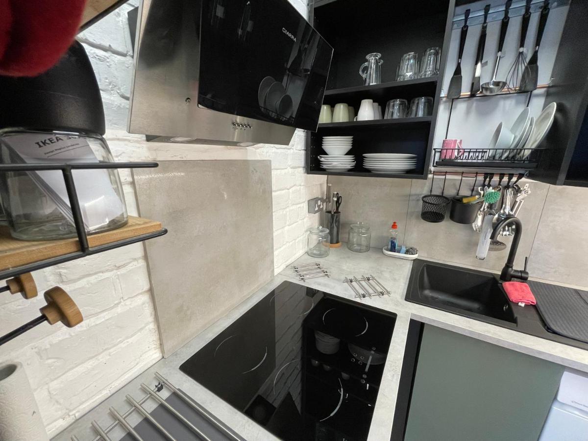 Adeamstays Provides Beautiful Centrally Located 1 And 2 Bed Apartments On Liverpools Boulevard Kültér fotó