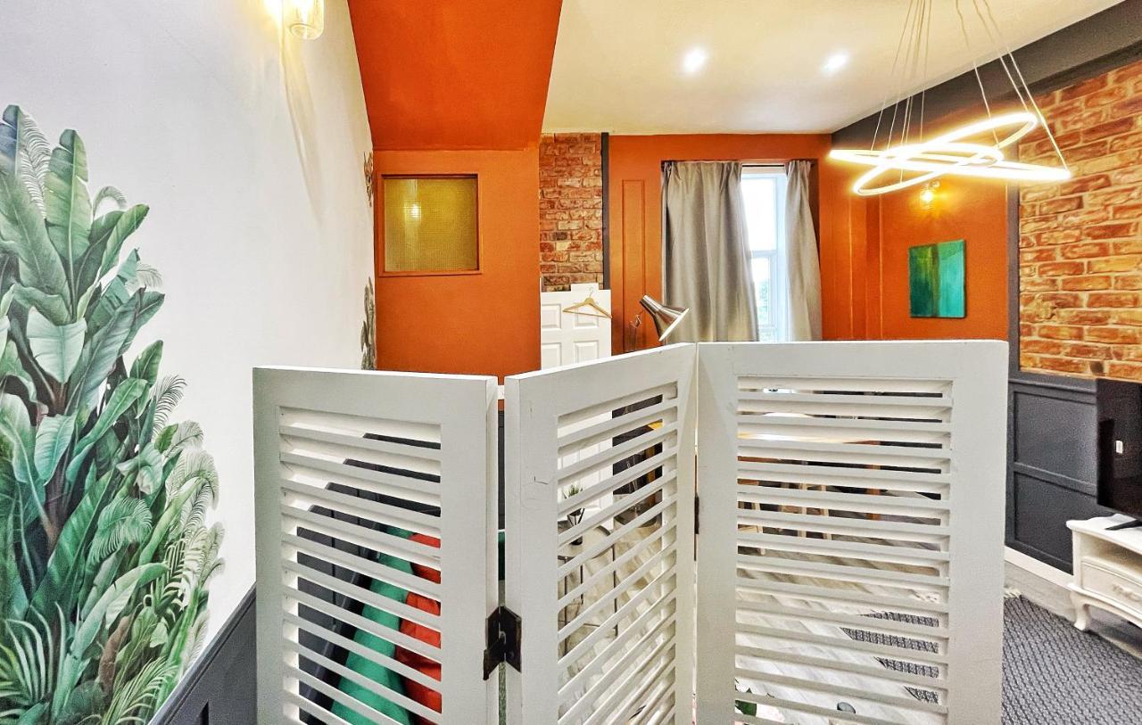 Adeamstays Provides Beautiful Centrally Located 1 And 2 Bed Apartments On Liverpools Boulevard Kültér fotó