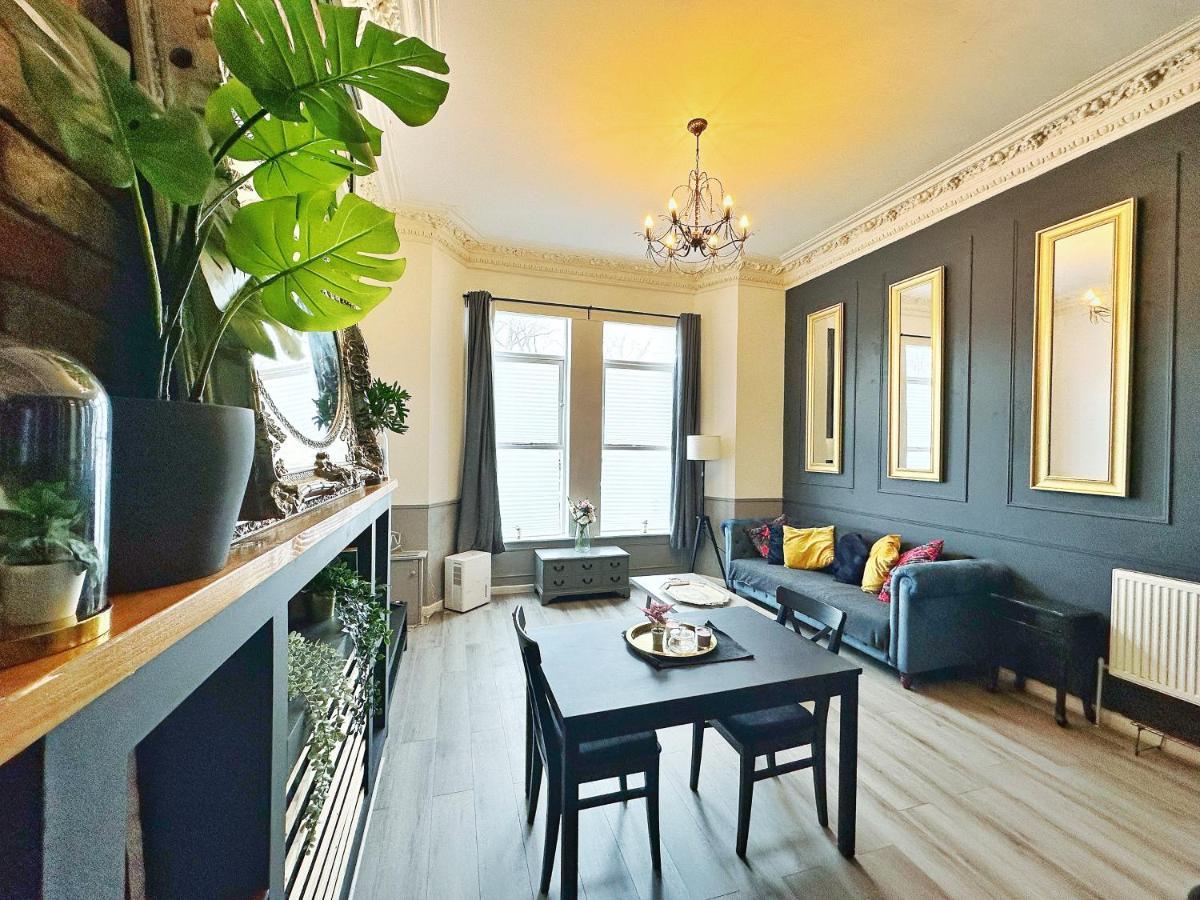 Adeamstays Provides Beautiful Centrally Located 1 And 2 Bed Apartments On Liverpools Boulevard Kültér fotó