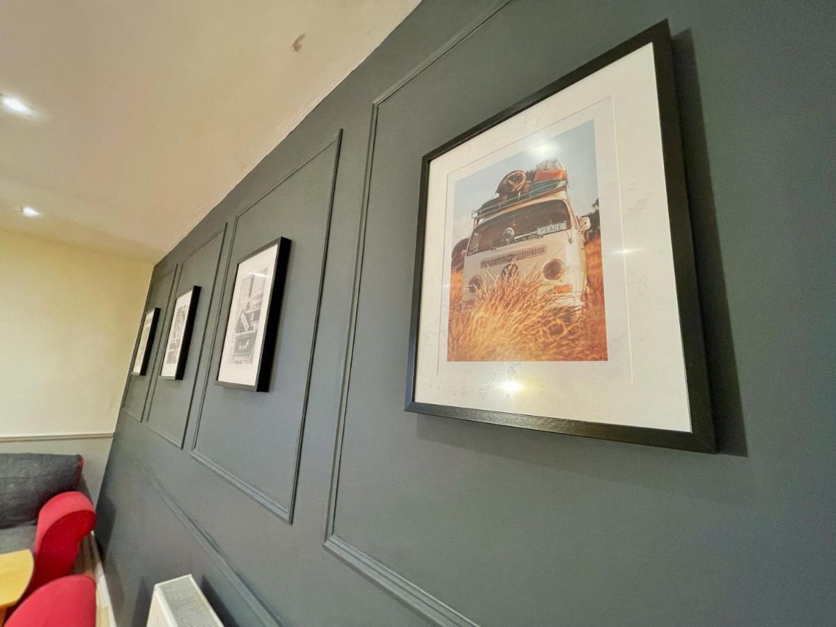 Adeamstays Provides Beautiful Centrally Located 1 And 2 Bed Apartments On Liverpools Boulevard Kültér fotó